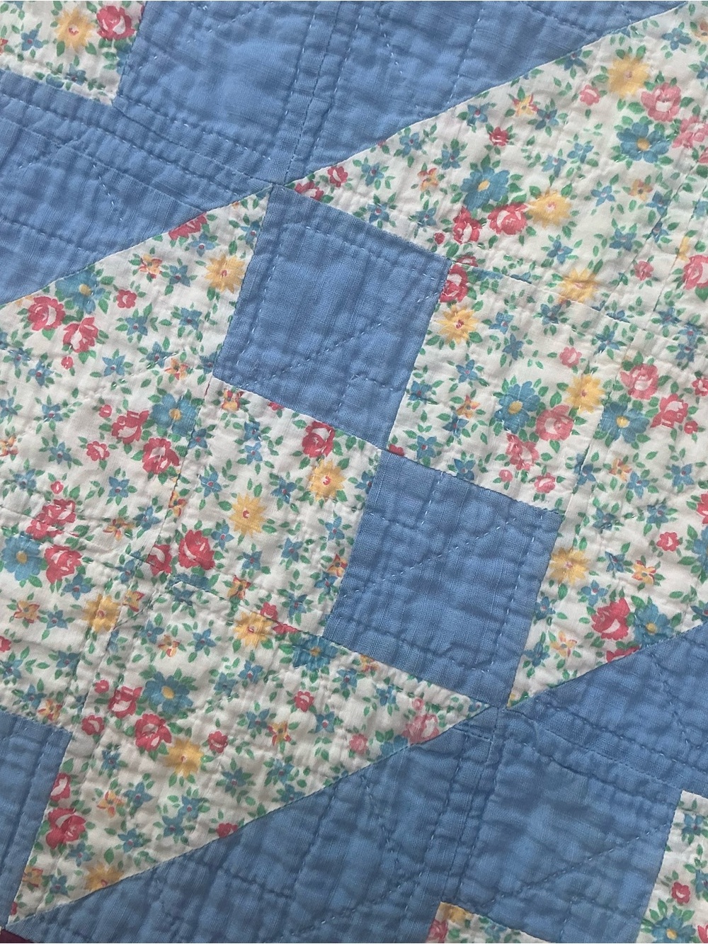 Vintage hand stitched multicolor Patchwork Quilt 72 x 74 USA made - Picture 7 of 10